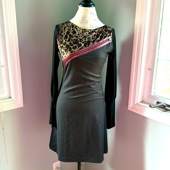 Save the Queen leopard print mixed media long sleeved dress EUC size Small - Picture 2 of 13